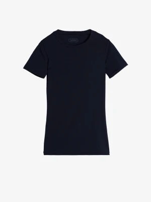 Mörkblå basic t-shirt - En enkel och stilren mörkblå t-shirt med rund hals och korta ärmar. Perfekt att matcha med jeans eller shorts för en clean look. Tillverkad i mjuk bomull som känns skön mot huden.