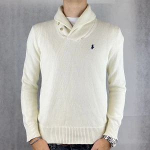 Ralph lauren tröja - Riktigt sexig tröja från Ralph lauren i mycket gott skick! Modellen på bilden är 184 och bär storlek S. Skriv gärna vid frågor eller funderingar 