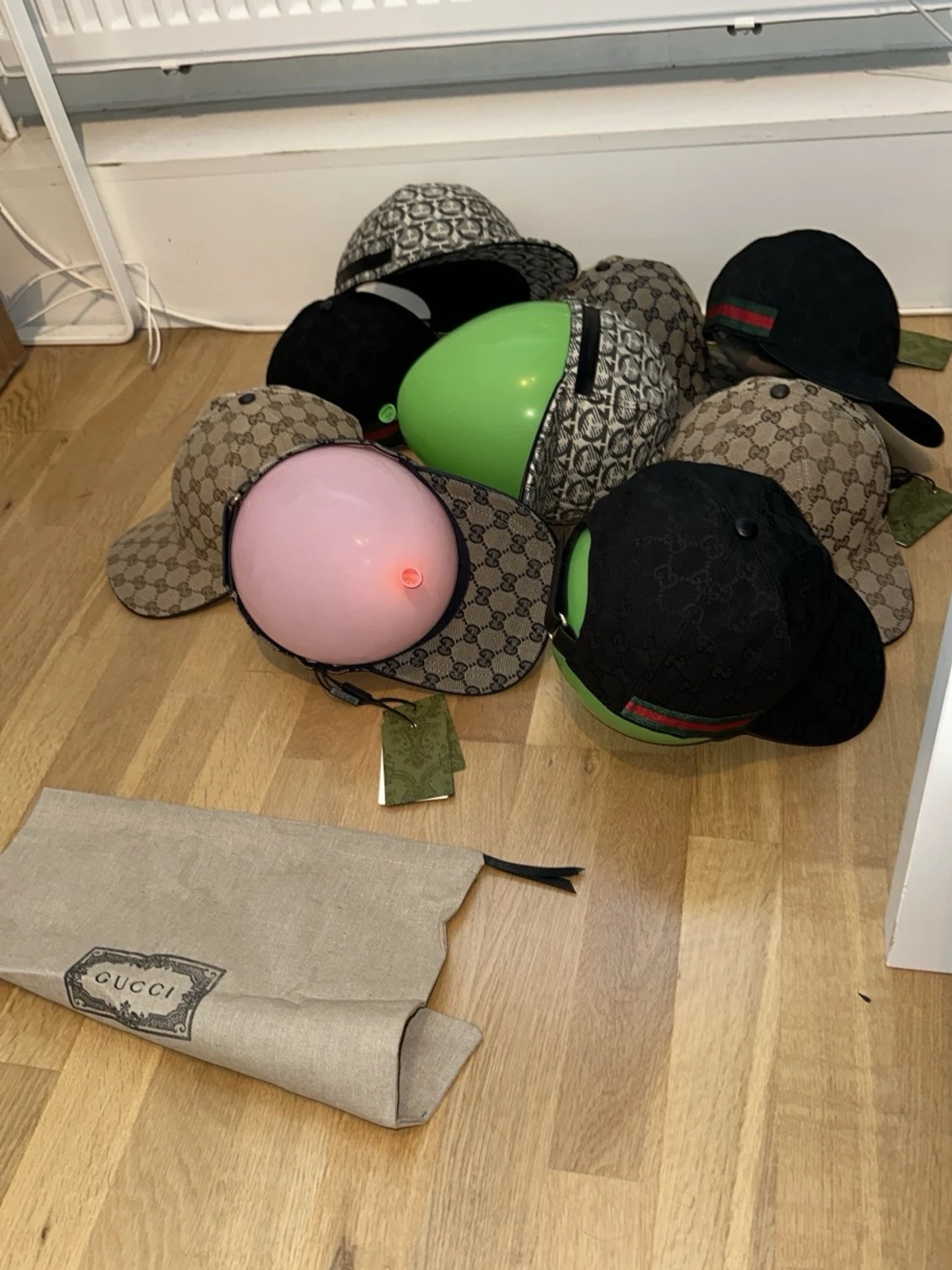 Gucci kepsar med GG-mönster - 1