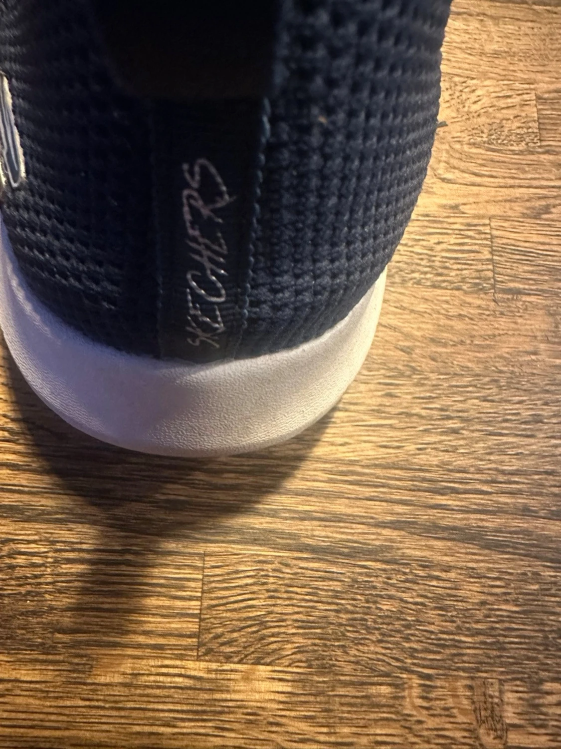 Mörkblå slip-on sneakers från Skechers - 5