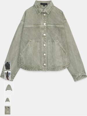 Grön jeansjacka med stora fickor - Säljer en grön jeansjacka från Zara med oversized passform och stora framfickor. Jackan har klassisk krage, knäppning med metallknappar och långa ärmar. Perfekt för dig som gillar en avslappnad och cool stil.