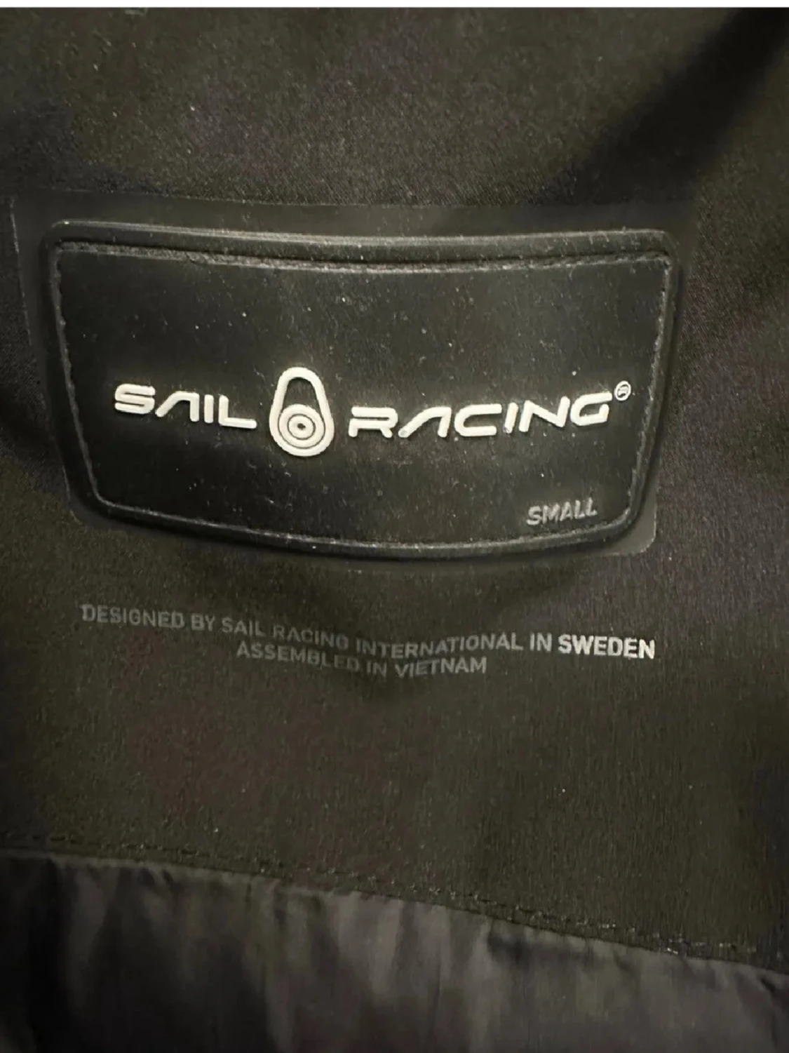 Svart dunjacka Sail Racing - 2