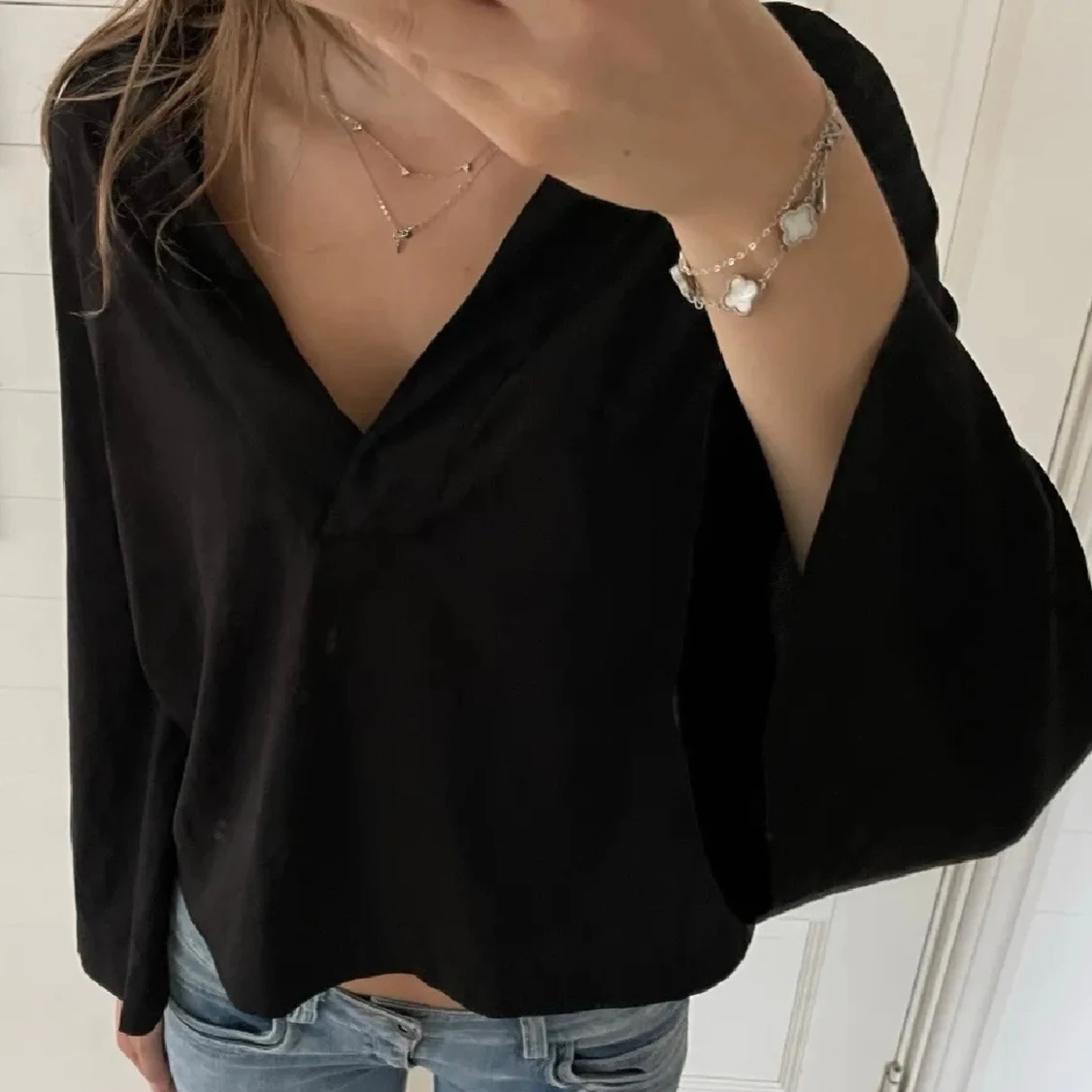 Blus med vida ärmar - 1