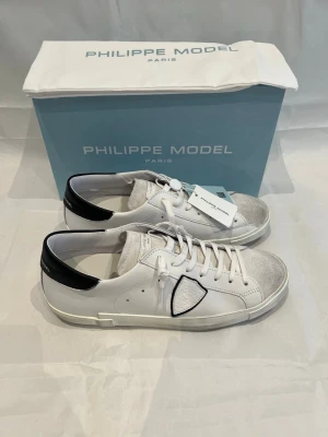 Philippe model skor - Helt nya med tags, box och dustbag | finns i 43 