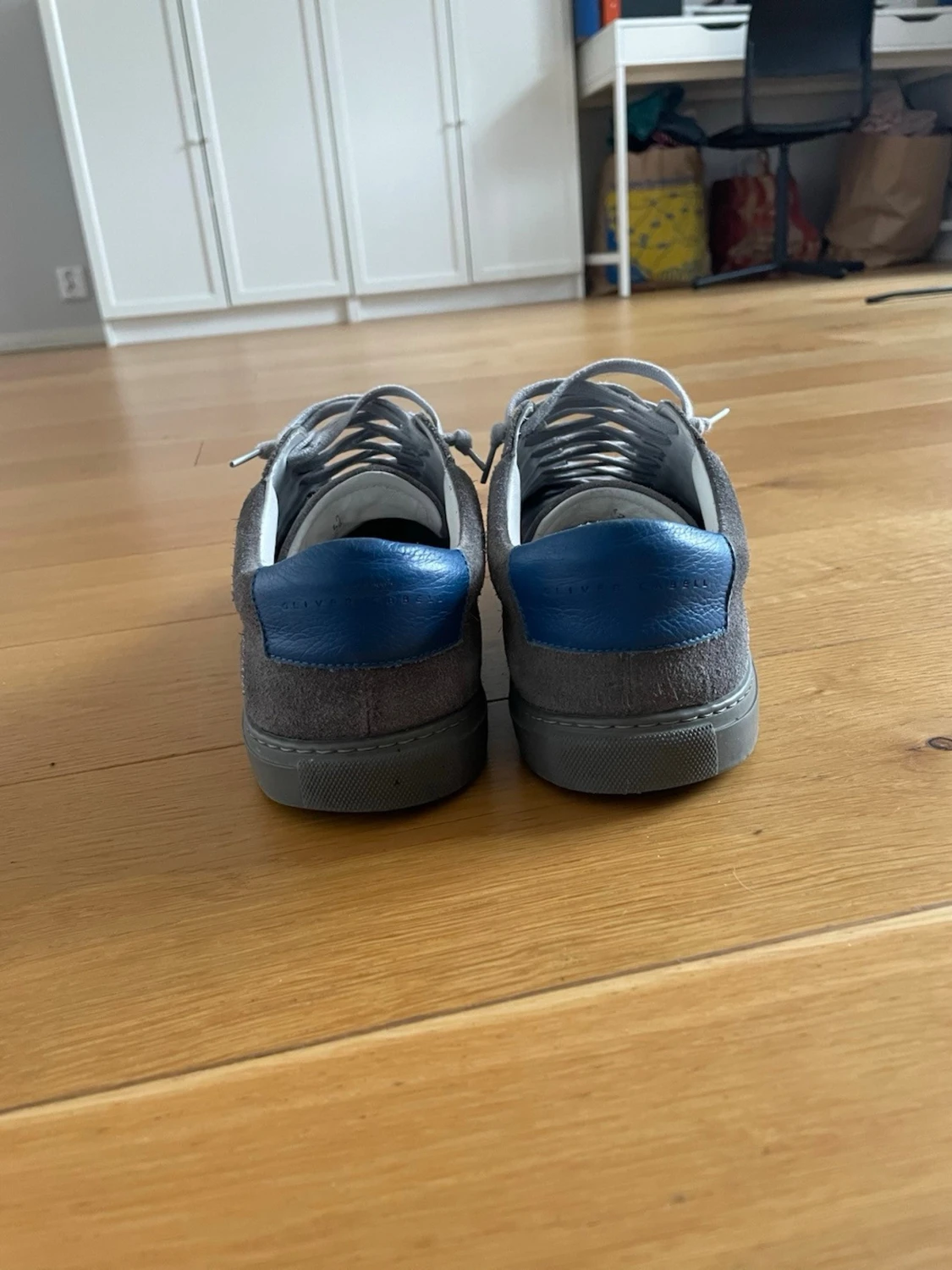 Gråa sneakers från Oliver Cabell - 6