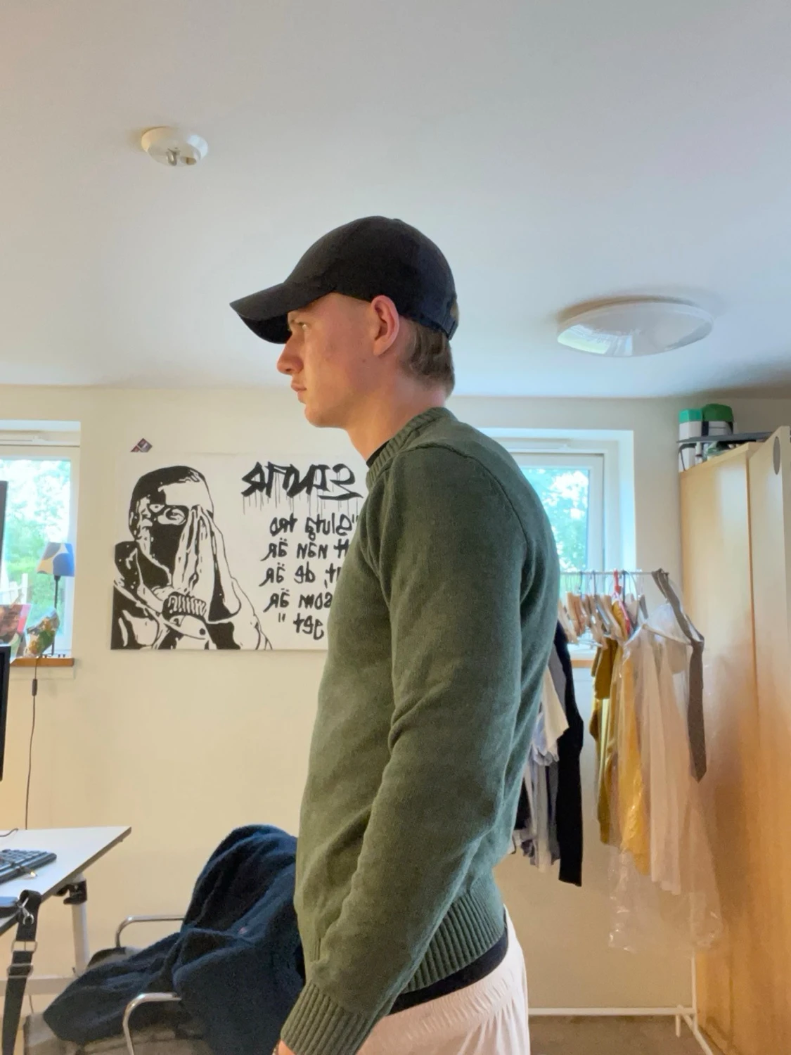 Grön stickad tröja med rund hals - 2