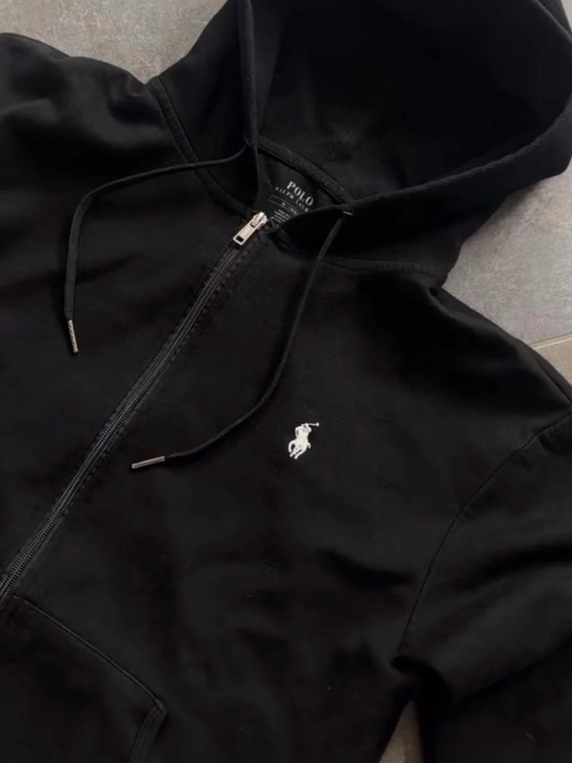 Svart hoodie från Polo Ralph Lauren