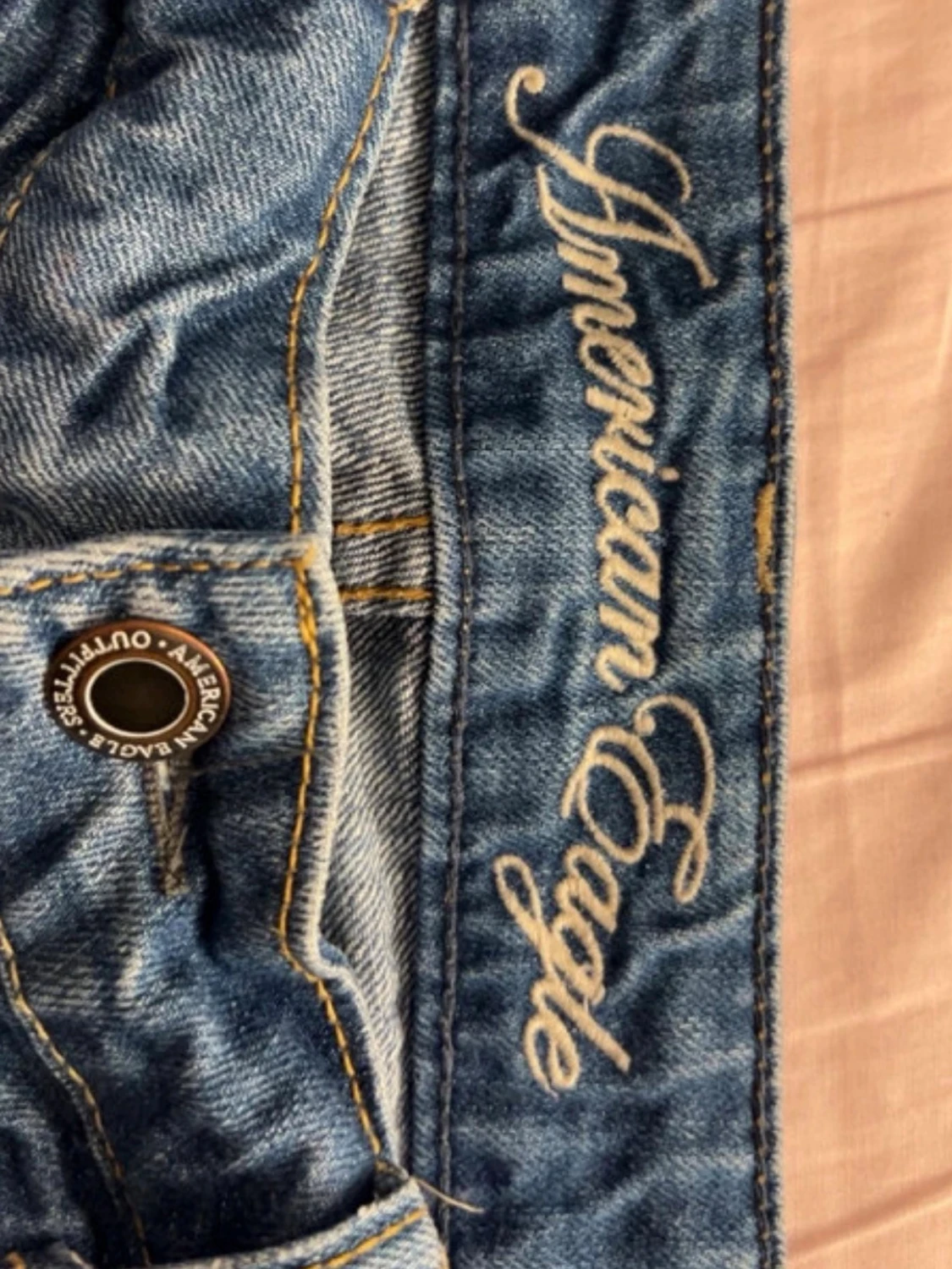 Blå jeansshorts från American Eagle - 2