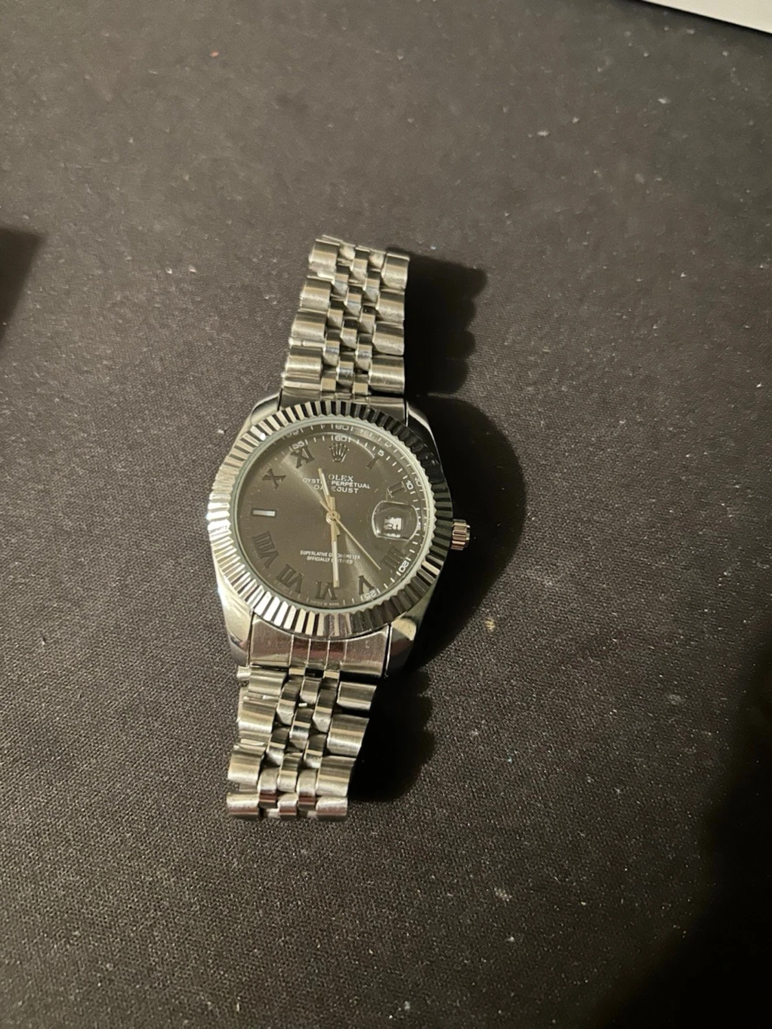 Silverfärgad klocka datejust - 1