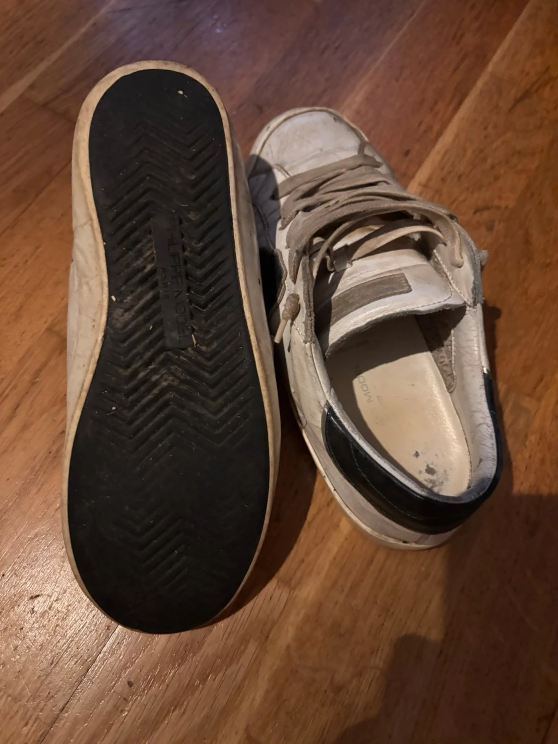 Vita phillipe model skor met svarta blå detaljer - 1