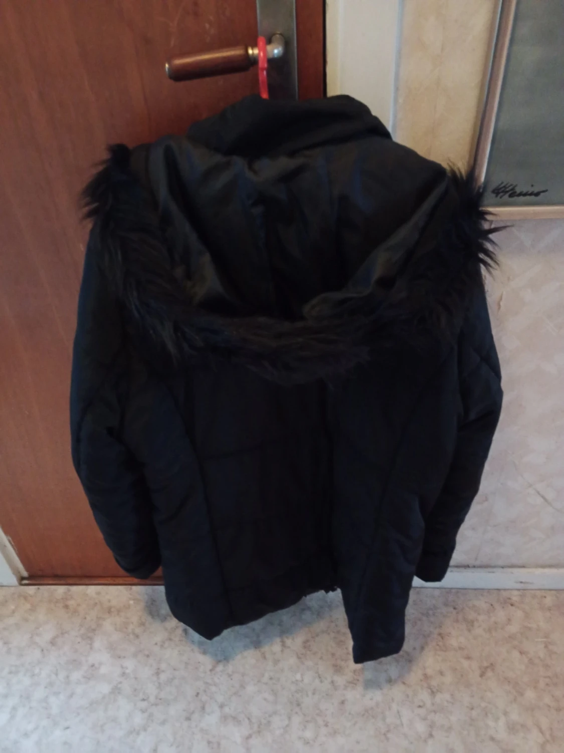 Svart pufferjacka med huva - 3