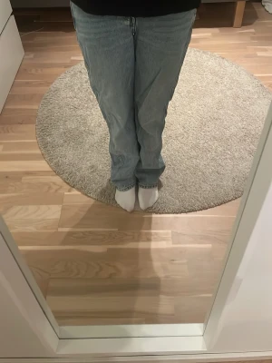 Ljusblå raka jeans - Bra skick!.