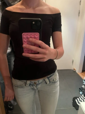 Offshoulder tröja - Jättefin offshoulder topp❣️