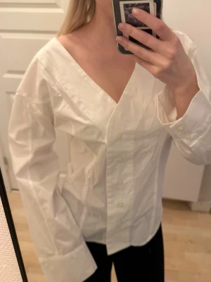 Gina skjorta - Fin skjorta från Gina i strl s, nypris 400!🩷 Behöver endast strykas