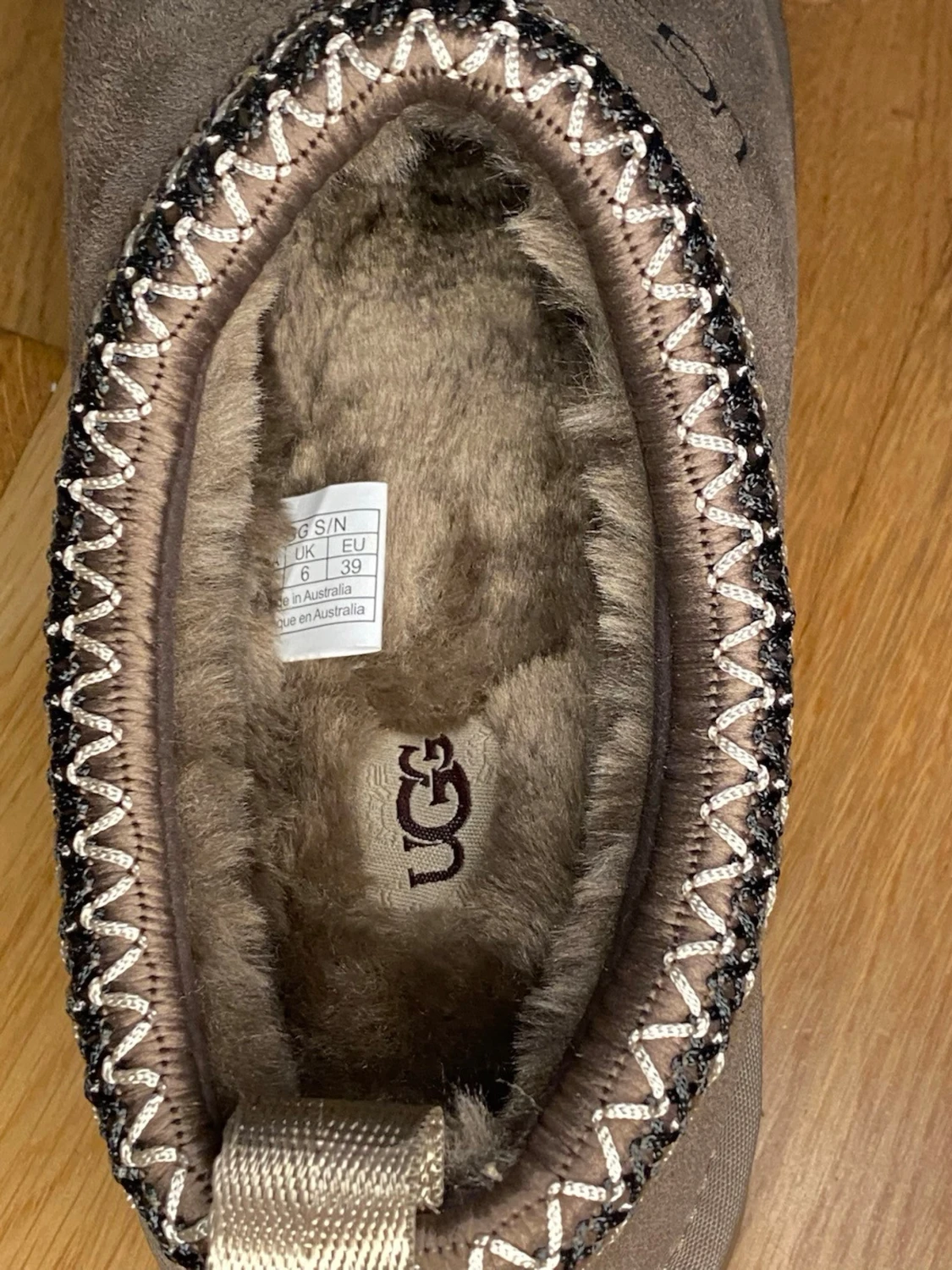 Beige UGG tofflor med platåsula - 4