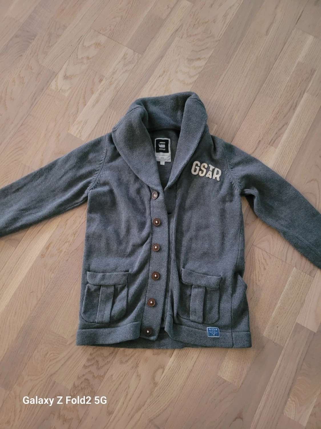 Grå kofta med knappar från GSTAR