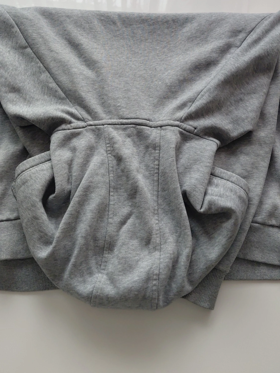 Grå hoodie från Under Armour - 3