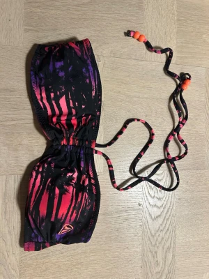Bikini topp - Jätte fin bikinitopp från firefly i storlek S. Perfekt för sommaren!💞Skickas samma dag som köp:)