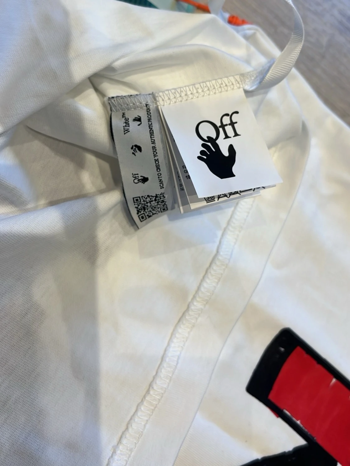 Vit Off-White t-shirt med tryck - 4