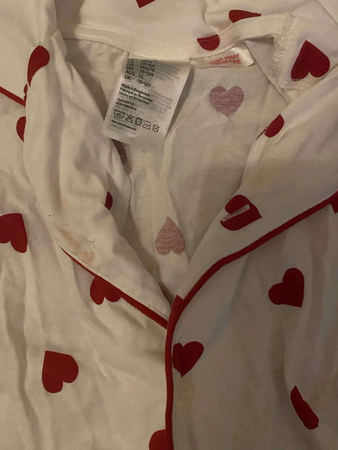Vit pyjamaströja med röda hjärtan - 1