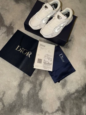 Vita b30s - Sköna vita b30s INGA defekter.