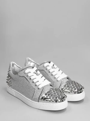  SÖKER!! Christian Louboutin sneakers med nitar - Söker Louboutin skor i storlek 39/40 helst i dessa färger men allt uppskattas, kan köpa till bra pris. Det är bara att skicka om ni säljer några🙂💖