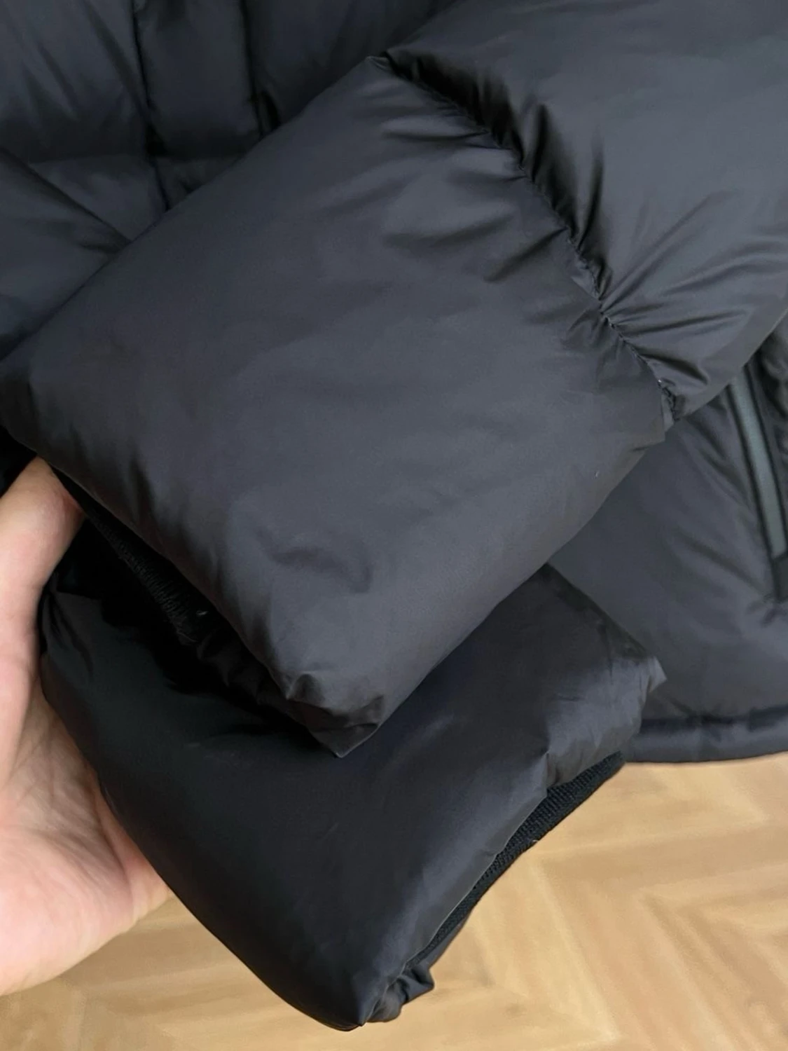 Svart dunjacka med huva Burberry - 5