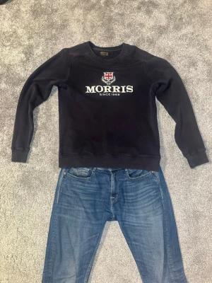 Morris Tröja - Säljer en riktigt schysst Morris tröja i storlek medium. Inga fläckar eller skador! 