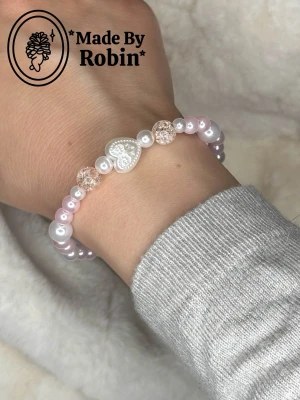 Armband ”Heart 2 Heart” - Vårt handgjorda armband ”Heart 2 Heart” 😊🎀✨