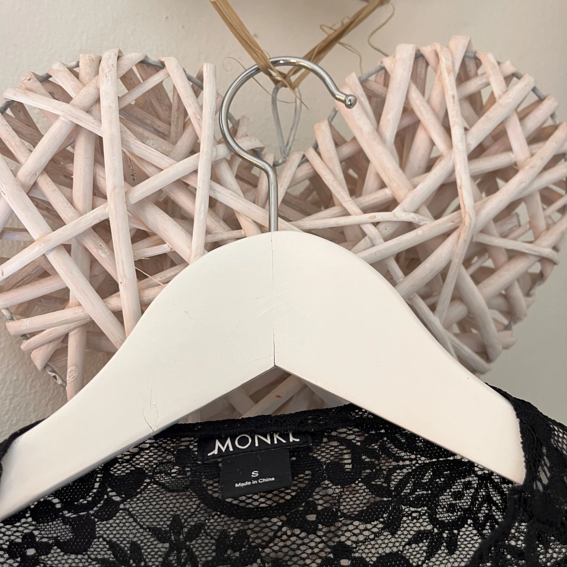 Svart spetsblus från Monki - 2