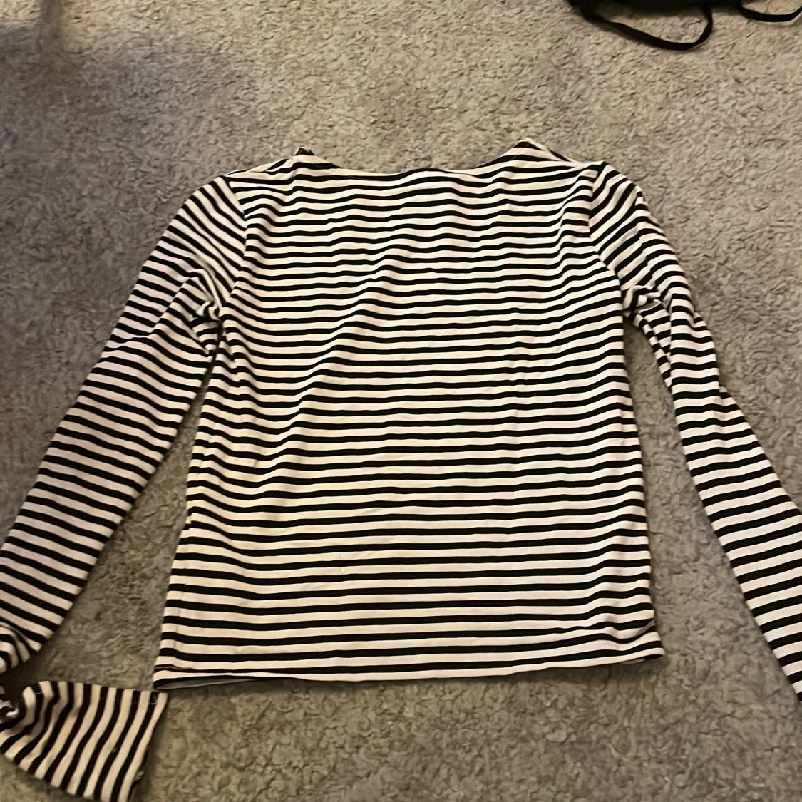 Randig långärmad topp från Gina Tricot - 1