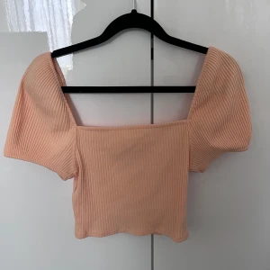 Orange topp , Hm - Aldrig använd storlek S.