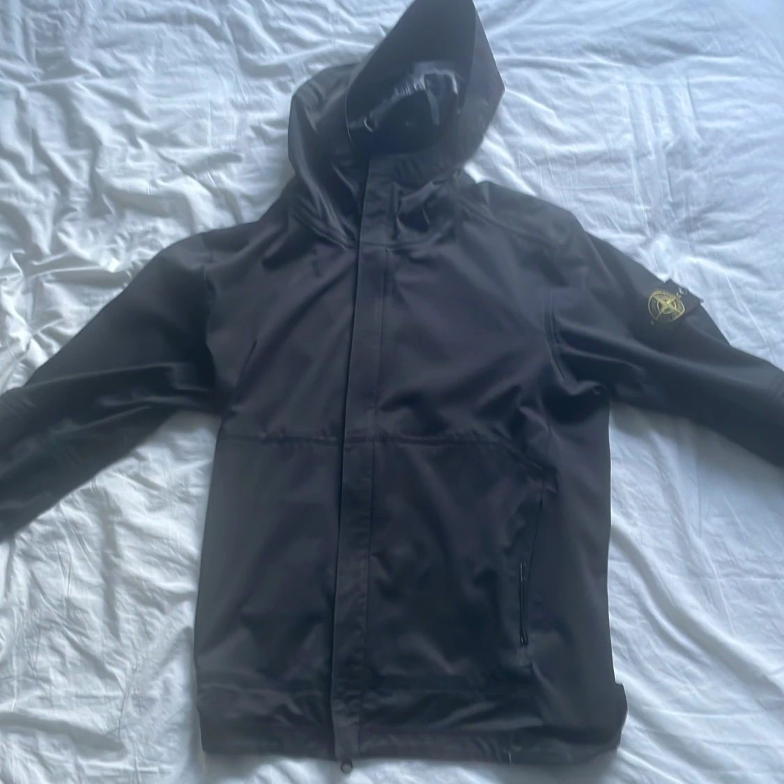 Svart softshelljacka från Stone Island - 3