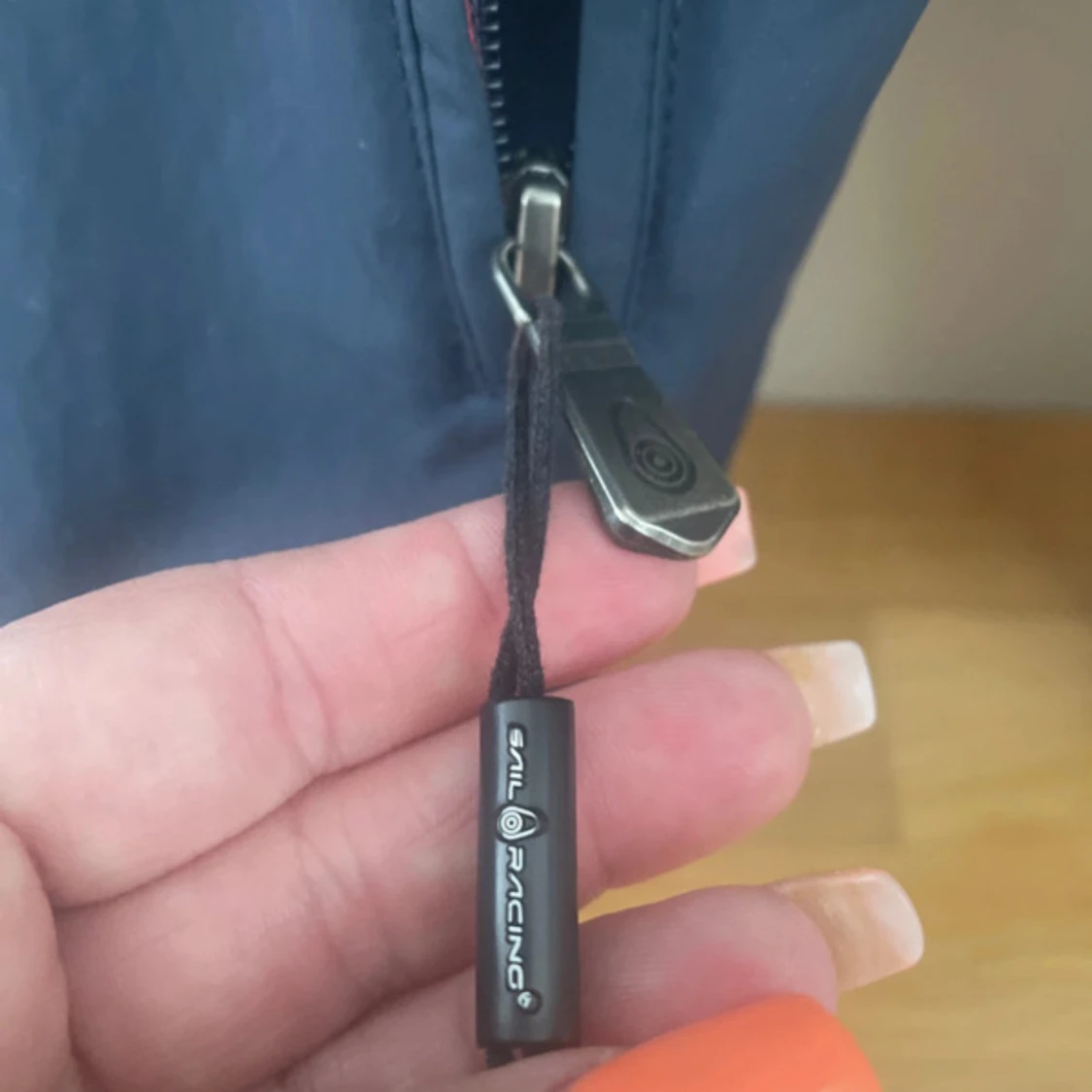 Marinblå vindjacka från Sail Racing - 3