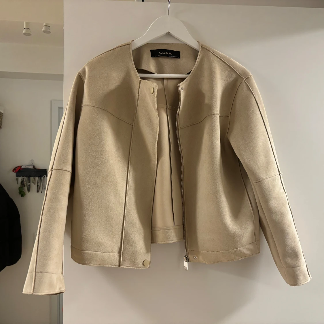 Beige mockajacka från Zara  - 2