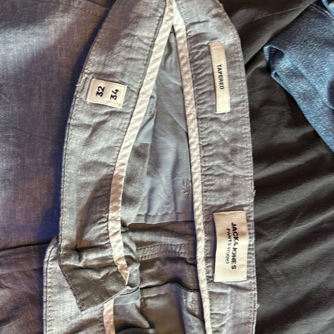 Blå tapered byxor från Jack & Jones - 3