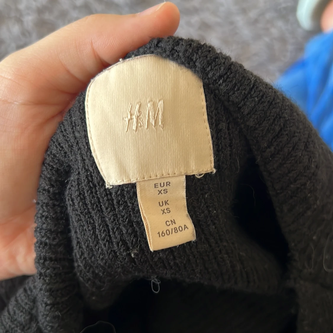 Svart ribbad stickad tröja H&M  - 2