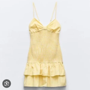 Zara klänning - Kommer inte komma till användning, helt ny med prislapp! 🩷