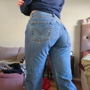 Vintage 501 levis jeans  - Midjemått 35 cm innerbenslängd 72 cm