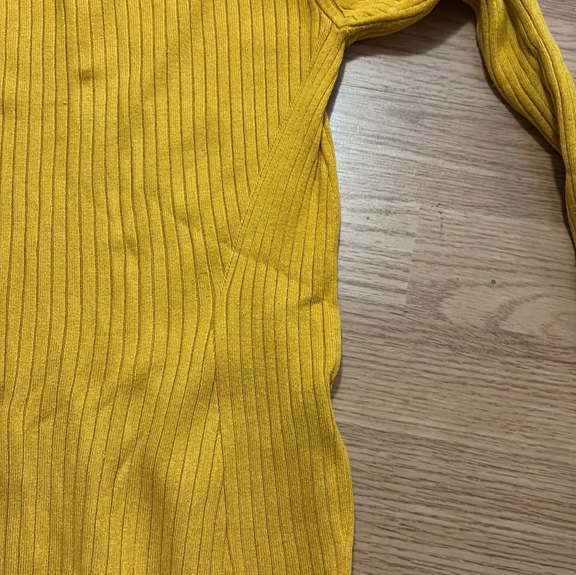 Gul ribbad tröja från H&M - 3