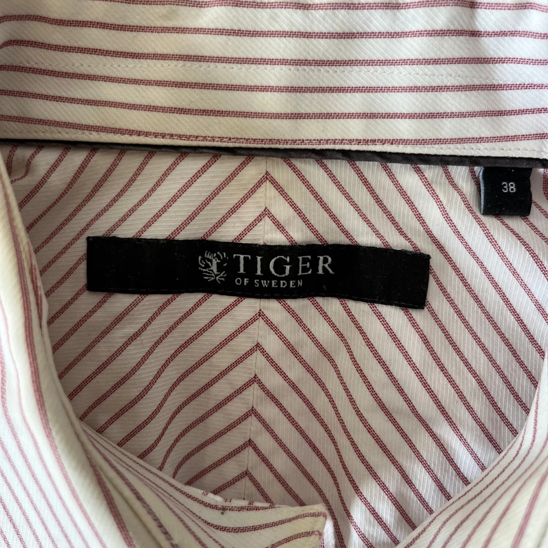 Randig skjorta från Tiger of Sweden - 1