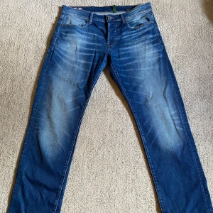 G-star RAW jeans  - Säljer dessa snygga G-star jeans i modell: 3301. Mycket bra skick! Bara att komma med frågor vid funderingar 