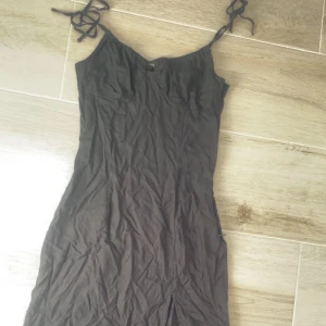 Lång klänning  - Stryker såklart innan jag skickar. Skriv privat för fler bilder💕💕storleken är Xxs men passar som Xs