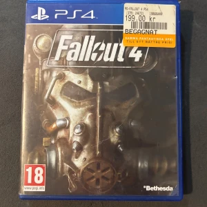 Fallout 4 PS4 - Fallout 4 till PS4 tar dig till en postapokalyptisk värld där du utforskar, bygger och överlever. Skapa din egen karaktär, samla resurser och upptäck en öppen värld fylld av äventyr och faror. Perfekt för dig som gillar action, frihet och spännande berättelser.