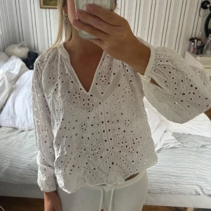 Blus från hm - Jätte fin blus ifrån hm🔥