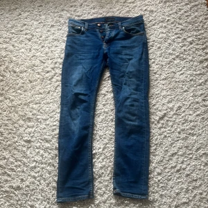 Nudie jeans Grim trim Indigo Myth - Säljer mina nudie jeans, grim tim-indigo myth. Nypris 1600. 