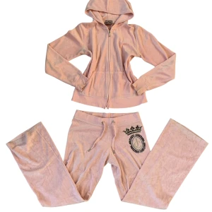 Baby pink Juicy Couture tracksuit - Vintage baby pink Juicy Couture tracksuit. Size S. Great condition. 