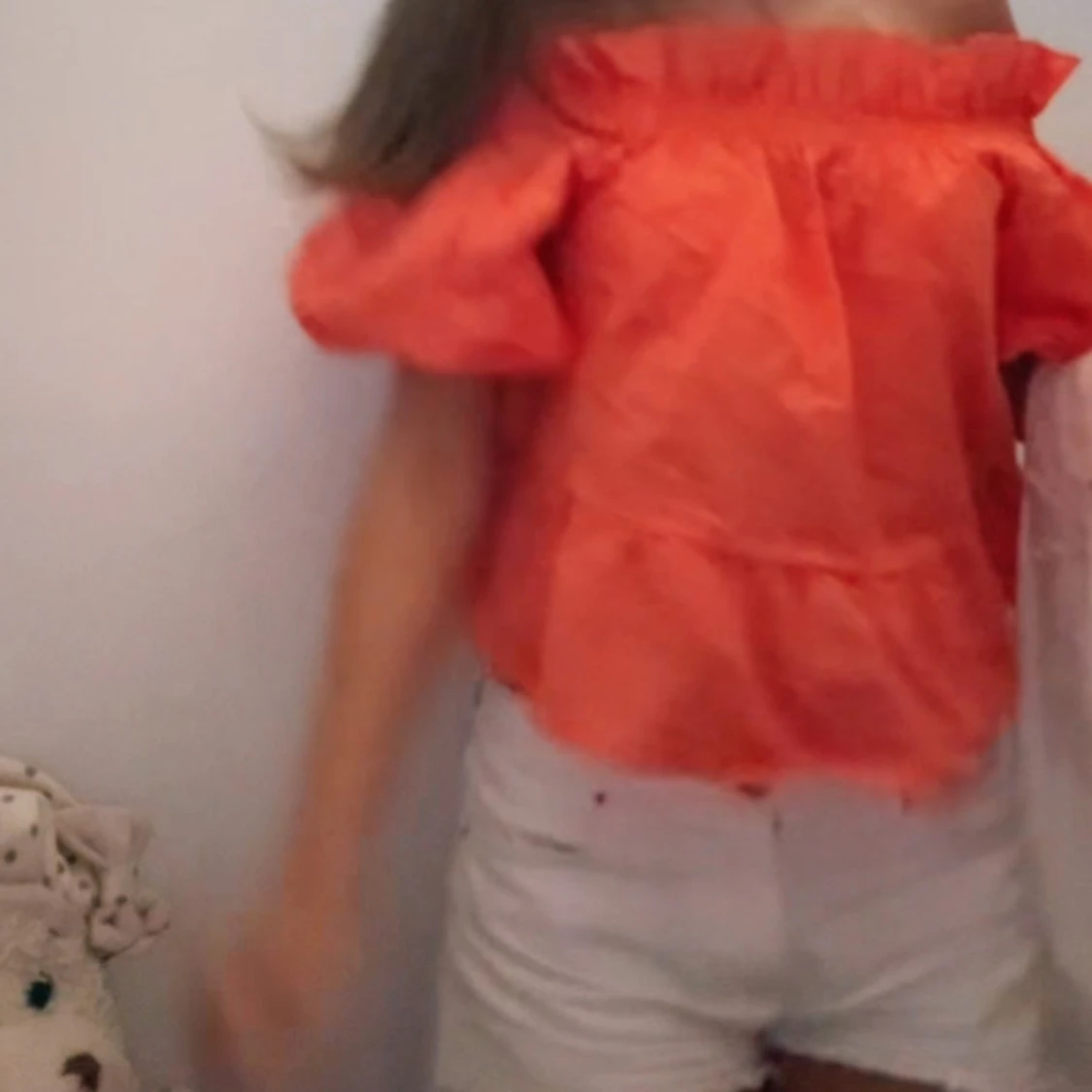 Orange offshoulder blus med puffärm - 1