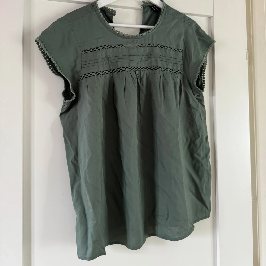 Grön blus från Vero Moda, strl S - 1
