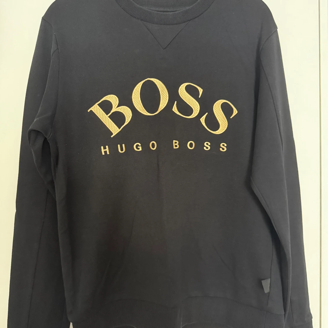Svart sweatshirt från Hugo Boss